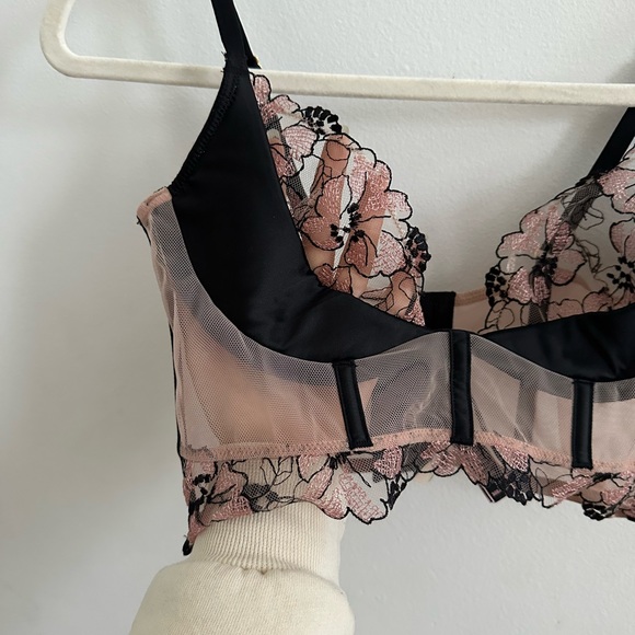 NWT Victoria Secret Bustier top - Picture 3 of 5